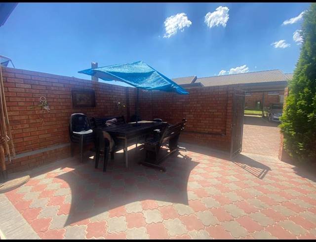 3 BEDROOM CLUSTER FOR SALE IN SAGEWOOD